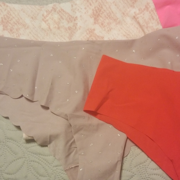 🚫🚫SOLD🚫🚫  Pink Victorias Secret Cheekster - Picture 7 of 8